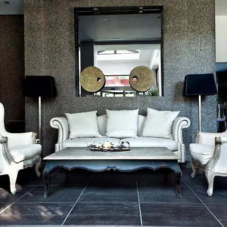 Olympus Thea Boutique Platamon