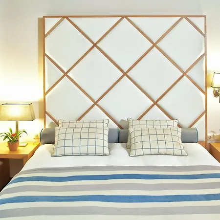 Olympus Thea Boutique Hotel 4*