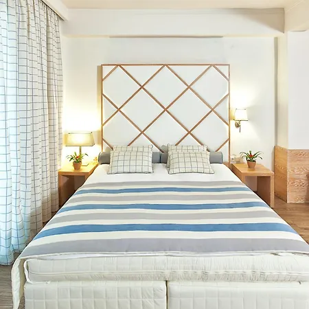 Olympus Thea Boutique Hotel 4*