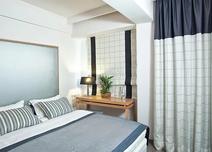 Olympus Thea Boutique Hotell 4*