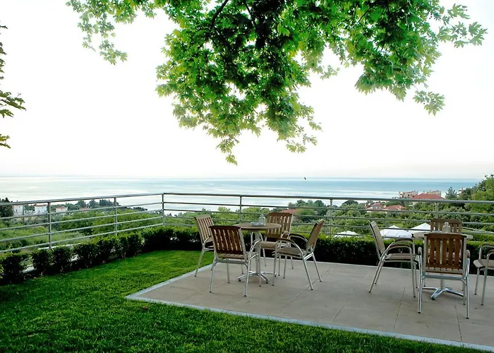 Olympus Thea Boutique